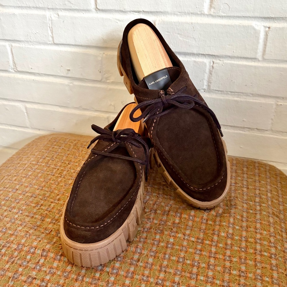 KARL LAGERFELD PARIS 
Brown Suede Wallaby Chukka Boots, Men’s 10.5 EUC - Picture 8 of 13